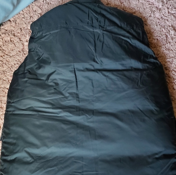 Banana Republic Down Vest - Picture 3 of 10